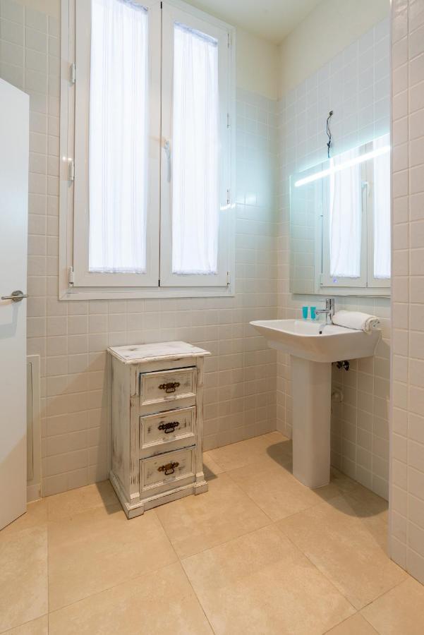 Urbe 10 Carreteria 1 Bedroom Apartment マラガ エクステリア 写真